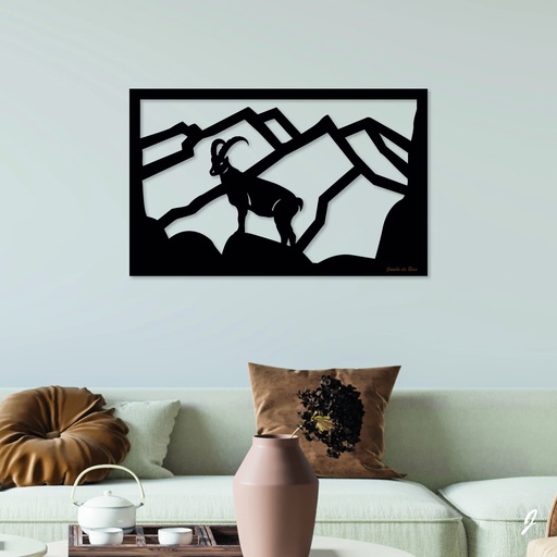 Tableau en bois décoratif découpé, évidé, Le Bouquetin des Montagnes
